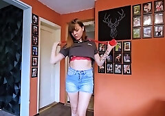 BettDuett - Freundin bietet Striptease f-r Sex