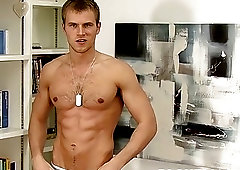 Handsome UK guy jerking off until cums