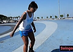 Skateboarding fail of big ass Thai MILF who was better at sex