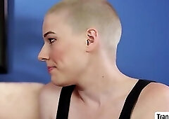 TBabe bangs her Bald Girlfriends pussy