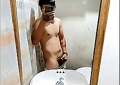 Hot mexican guy wanks on cam zac_nava12