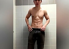 Love To Cum In Public Places :)