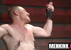 Slave Damien Moreaus body turned red from extreme flogging