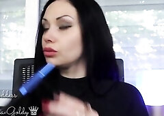 Grab your penis and join Me for an outstanding smokin' sesh. U're obsessed with smokin' and glamorous large beige lips! Different sides