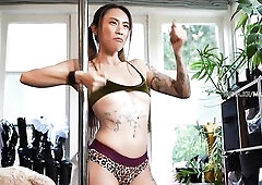 4K LIVESTREAM CONCUPISCENT CARNAL POLE - MILLA MISCHIEF