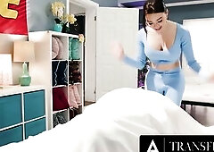 TRANSFIXED - Lustful Emma Rose Caught Roommate Ariel Demure Getting Sneaky Sucked By Vendor Siri Dahl