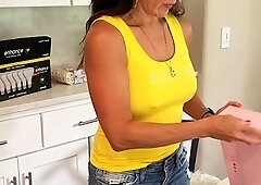 Cute amateur brunette naughty in solo jerking show on camera