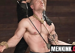 Christian Wilde wrecks Baxxx with rope bondage and electrical shock