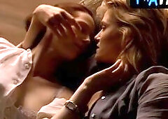 Karen Sillas Lesbian,  Breasts Scene  in Female Perversions