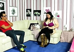 A voluptuous aged angel with moist curves widens wide on the daybed as a dude pounds her taut snatch with intensive thrusts, making her groan in ecsta