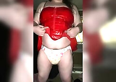 Diaper cutie  in red latex outfit