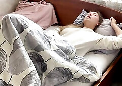 Morning masturbation ended in a pleasing climax. Soaked snatch.