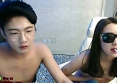 Korean babe plays on webcam with her man