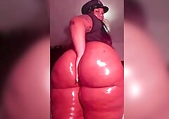 LARGE BUTT QUEEN POLICE WOMAN