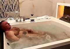 Hairy Muscle Stud: Luxury Jacuzzi Strip & Raw Jerk off - 4K Bodybuilder Solo