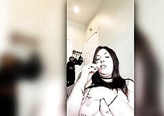 Rock big beautiful woman Vapes and Cums Hard for U