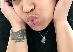 Public snatch cream eating