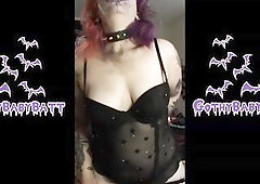 Smokin' Gothic big beautiful woman Clown Beauty Teases and Tries to Tempt U