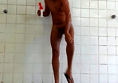 Having a ultra-cute douche after my swim