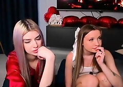 Blonde and brunette lesbian babes love