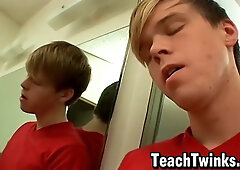 Super-Cute youthful dude takes hold of his ginormous clean-shaven pulverize stick and milks