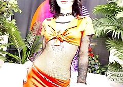 Gothic Slut Raven Lane Ends Up With Her Ass Wrecked After Rough