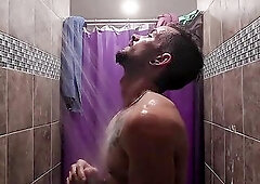 Come shower with a transman after his workout