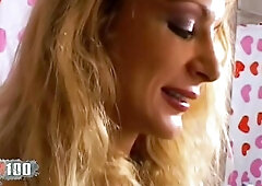 Sexy French MILF Sidjey Collins, in stockings, turns the office into a playground when she engages with Jorge. She starts with a seductive blowjob, le