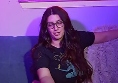 Sarah Arabic guides a relaxing JOI session with sensual breast play