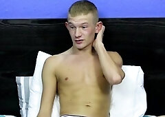 BoyCrush.com - Twink Trey Ryan gets hard nailining