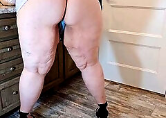 The secretary loves bending over & widening her legs for the customers to watch (boss not pleased)