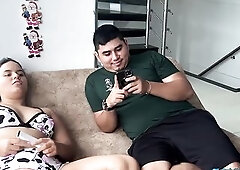Una pelicula se convirtio a una mamada y follada muy profunda