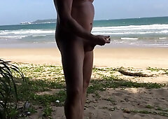 Beach wanking 6