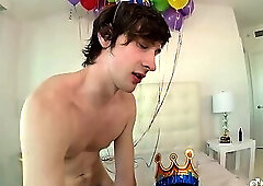 [menpov] Birthday Boy Balloon Bash