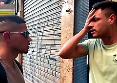 I WENT TO HELP MY HOMIE, SPOTTED HIM BARE AND FELL DOWN.