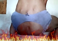 SPREADING THE GLUTTON TO THE EXTRAORDINARY