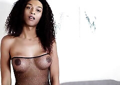 EBONY-TRANSSEXUALS: All Hail The Queen!