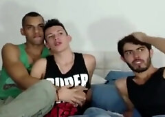 Threesome Latinos and Colombians