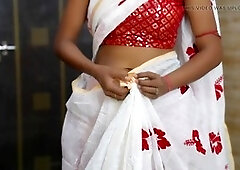 Indian college tutor with natural curves from Nightguru