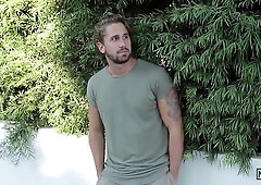 Blond Johnny Rapid fucks Wesley before giving him a facial