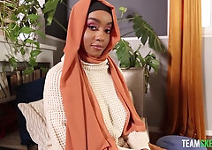 Arab beauty Lily Starfire is playing with Donnie Rock's cock like a real pro