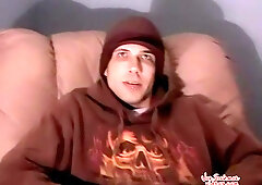 Bi Boy Tommy Jerks Off! - Tommy