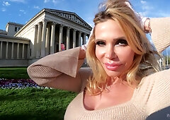 I fucked a really horny and mind-blowing blonde MILF