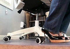 Linsey Dawn solo foot fetish