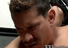 Gloryhole dude gets shlong sucked