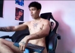 Solo, webcam, getting off