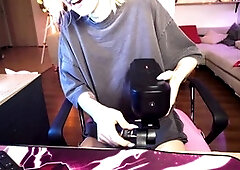 Cute blonde Yourprettykate unboxes and tries out her new masturbator for the first time