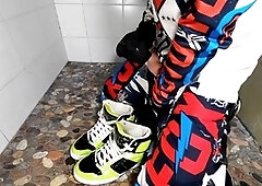 Gay pissing, mx gear, pissing