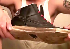 Smoke Spit Sneax Pits